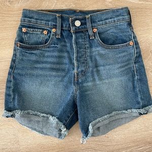 Levi’s Wedgie Fit Shorts